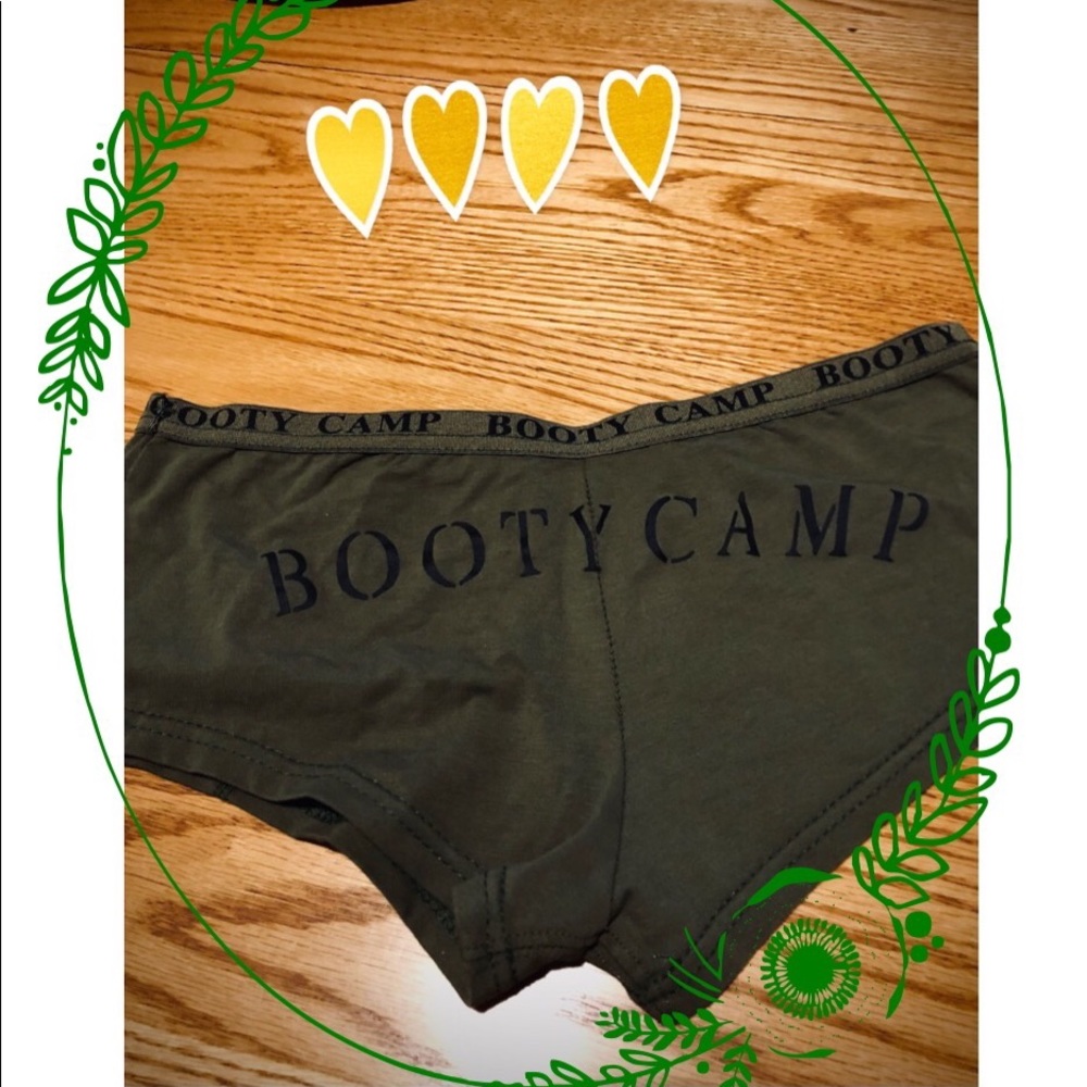 NWOT all cotton booty boy short underwear! So cute!!!